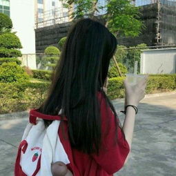 桂林移动青年志愿者走上街头开展志愿服务